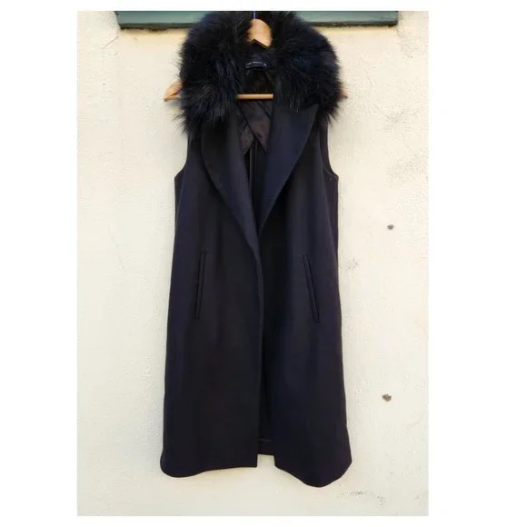 ZARA Sleeveless Blazer Vest with Fur Trim